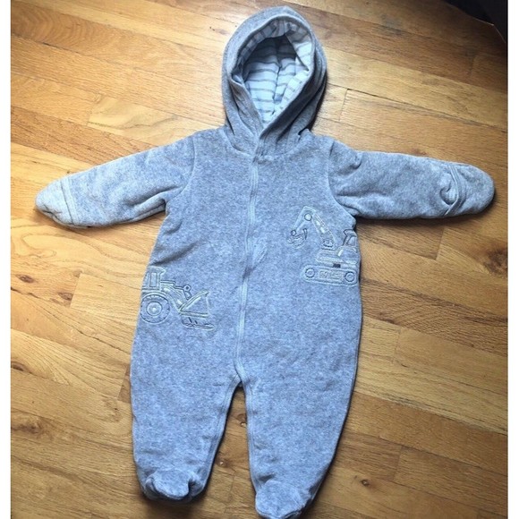 Bloomies 9M Baby Grey Velour Plush Snowsuit - Picture 1 of 8